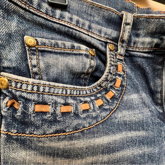 Vintage RNA Inc. Classic Straight Leg Jeans - Picture 6 of 9